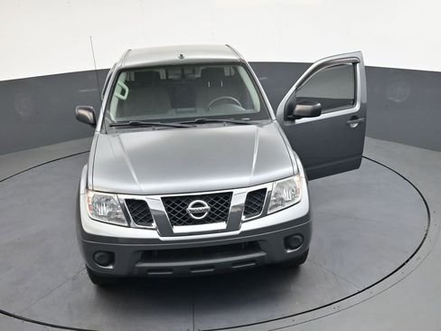 Used 2018 Nissan Frontier SV RWD image 45