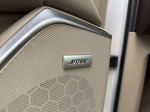 Used 2016 Cadillac Escalade Premium image 18