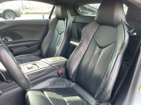Used 2017 Audi R8 V10 image 17