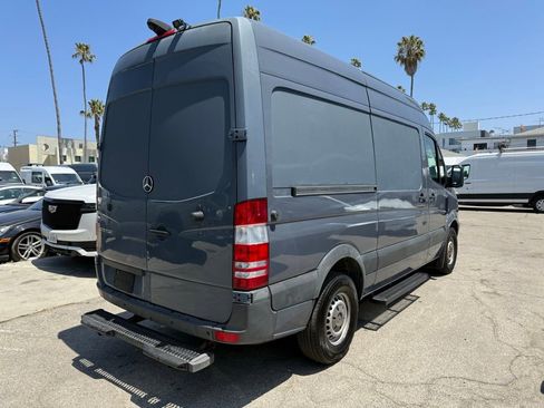 Used 2018 Mercedes-Benz Sprinter 2500 image 6