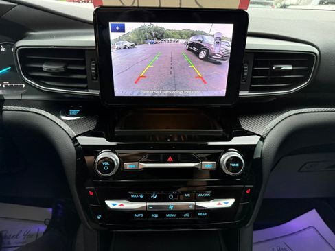 Used 2024 Ford Explorer ST-Line w/ Class IV Trailer Tow Package AWD/4WD image 15