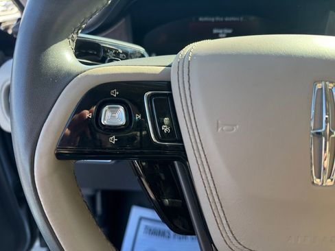 Used 2022 Lincoln Aviator Reserve image 31