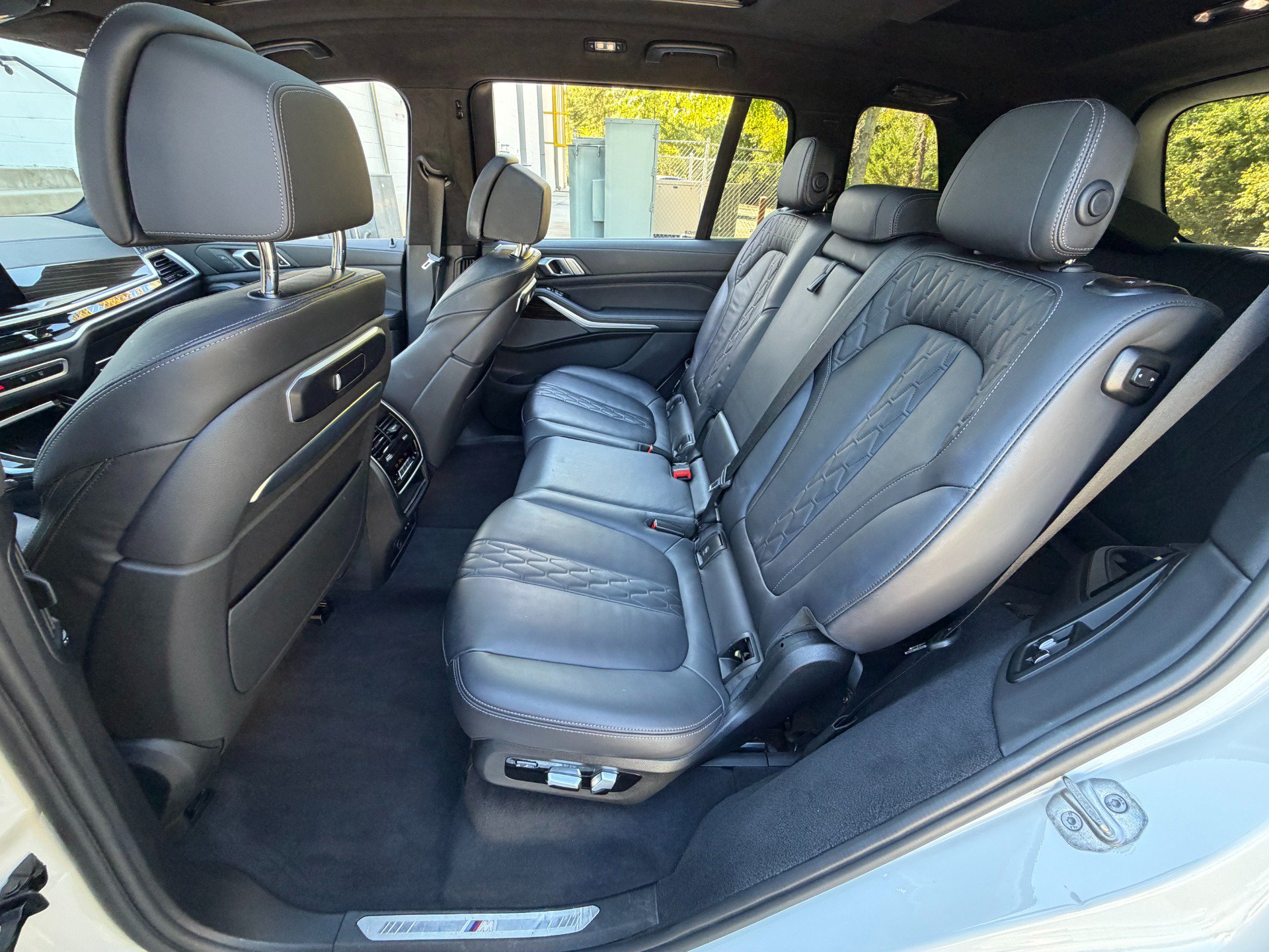 Used 2023 BMW X7 M60i AWD/4WD image 52