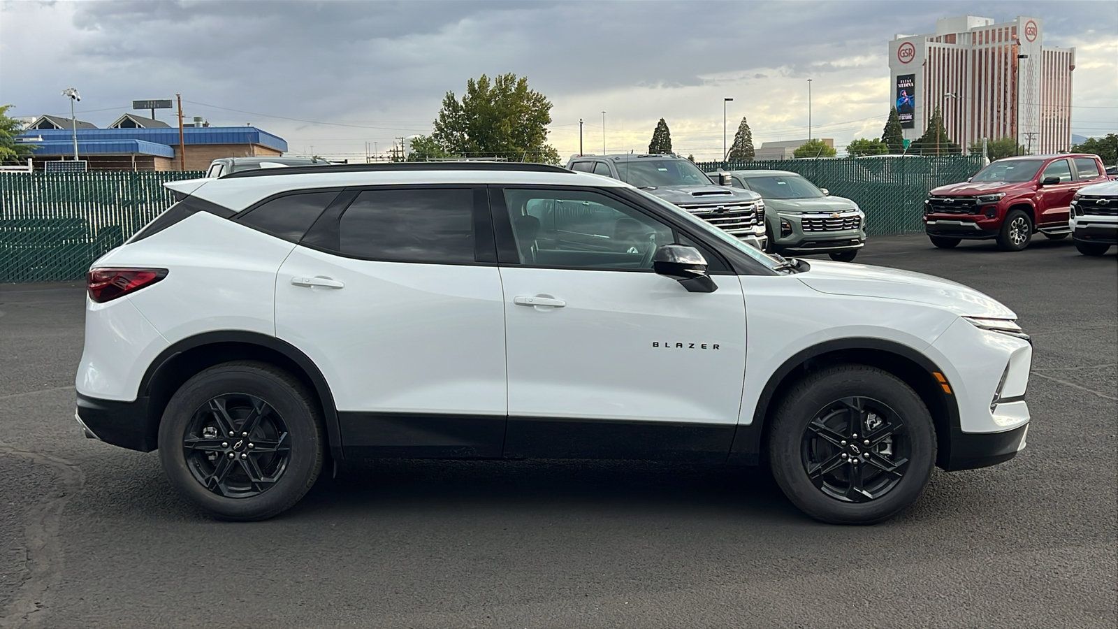 New 2026 Chevrolet Blazer LT w/ Midnight/Sport Edition AWD/4WD image 4