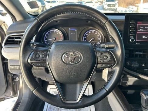 Used 2022 Toyota Camry SE image 16