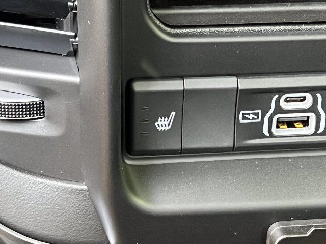 New 2026 RAM 2500 Laramie AWD/4WD image 39