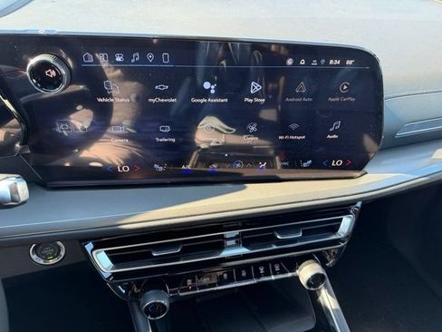 New 2026 Chevrolet Traverse LT w/ Driver Confidence Package FWD image 21