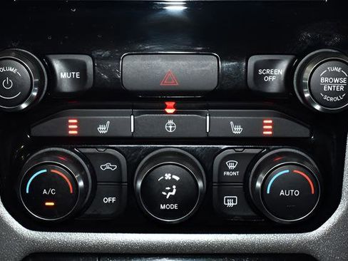 Used 2022 RAM 1500 Big Horn w/ Built-to-serve Edition AWD/4WD image 29