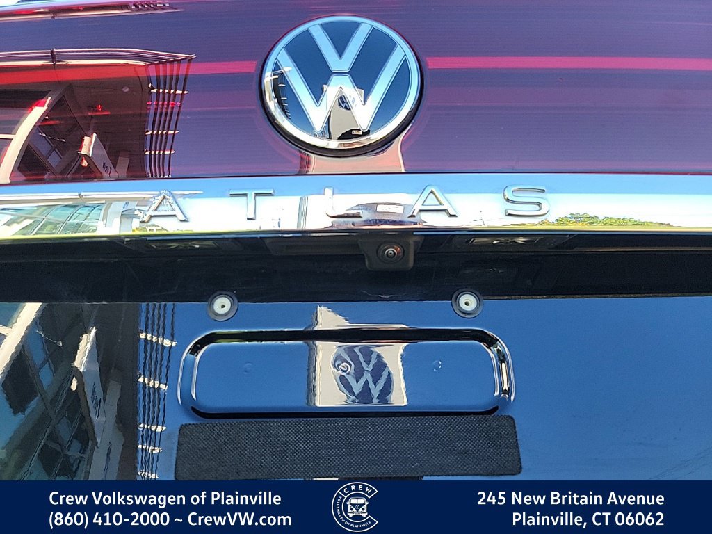 Certified 2024 Volkswagen Atlas Cross Sport SEL R-Line w/ Adventure Package AWD/4WD image 29