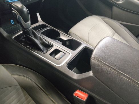 Used 2019 Ford Escape SE image 26