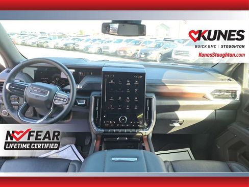 Used 2025 GMC Yukon XL Denali image 39