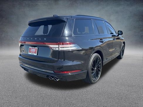 Used 2025 Lincoln Aviator Reserve w/ Equipment Group 201A AWD/4WD image 3