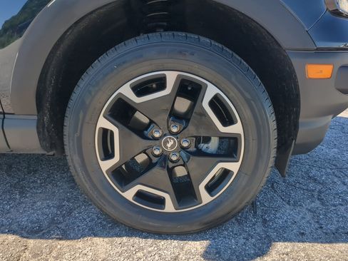 Certified 2023 Ford Bronco Sport Outer Banks AWD/4WD image 9