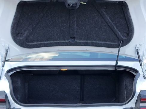 Used 2016 Dodge Challenger SRT Hellcat image 22