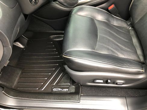 Used 2017 INFINITI QX60 Luxe w/ Premium Plus Package AWD/4WD image 19