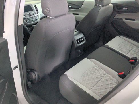 Used 2023 Chevrolet Equinox LS w/ Sport Edition image 18