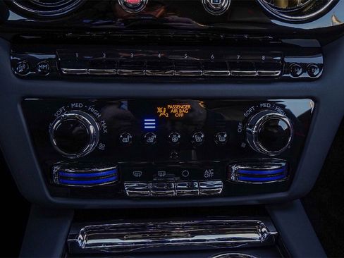 New 2026 Rolls-Royce Spectre image 31