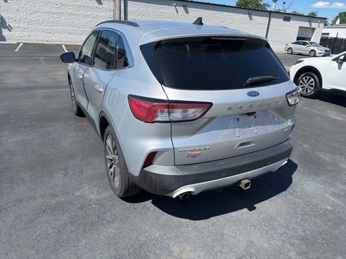 Used 2020 Ford Escape Titanium AWD/4WD image 5