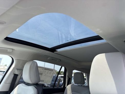 New 2026 Lincoln Aviator AWD w/ Jet Appearance Package image 24