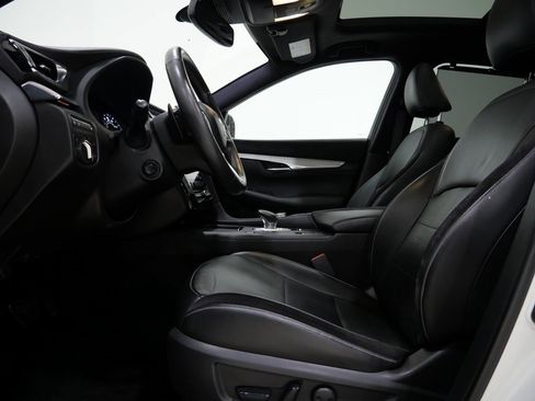 Used 2019 INFINITI QX50 Essential w/ Sensory Package image 13