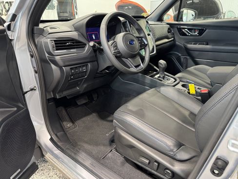 Used 2025 Subaru Forester Touring AWD/4WD image 15