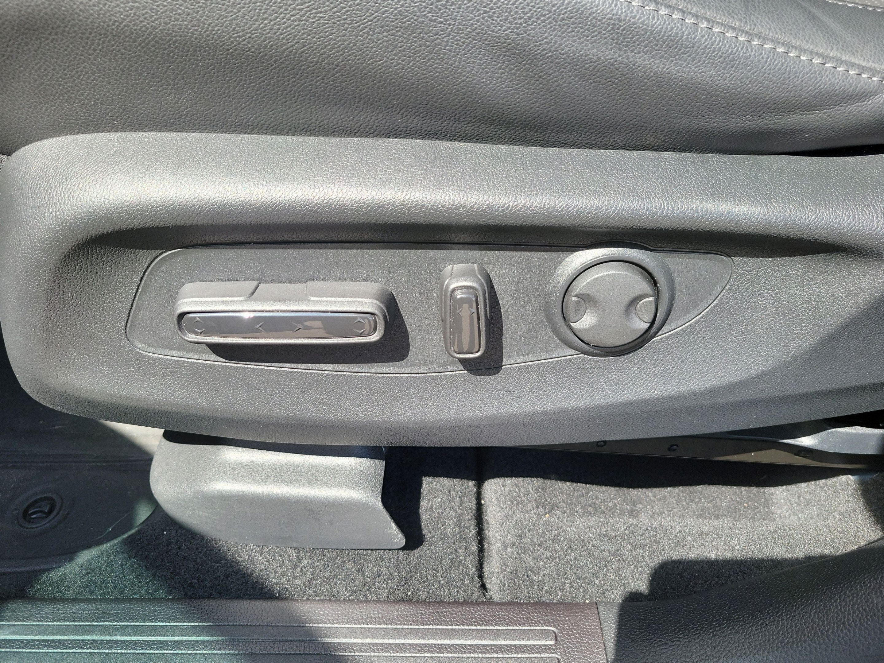 Used 2025 Honda CR-V EX-L image 27