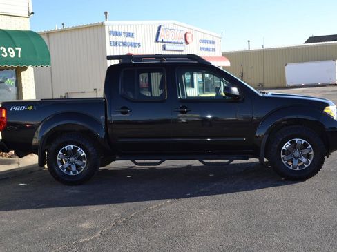 Used 2016 Nissan Frontier PRO-4X w/ Pro-4x Luxury Package image 10