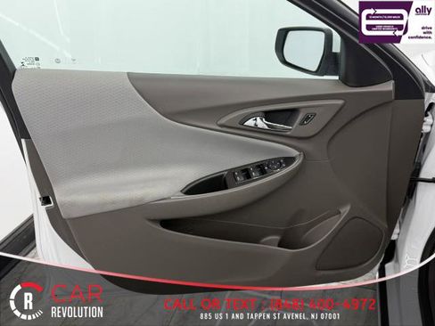 Used 2024 Chevrolet Malibu LT image 38