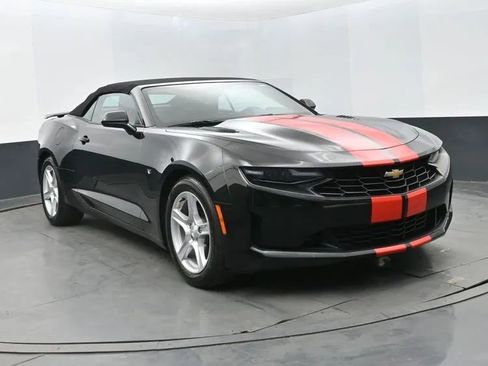 Used 2023 Chevrolet Camaro LT RWD image 2