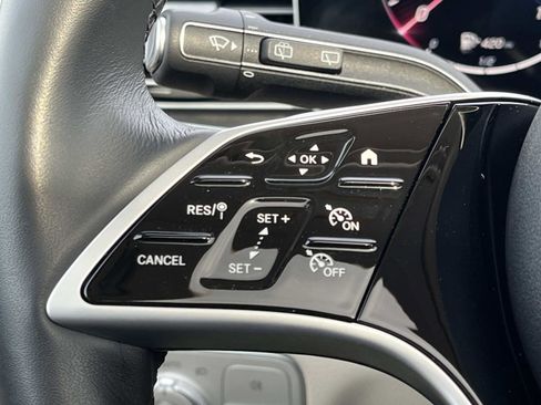 Used 2025 Mercedes-Benz GLE 350 4MATIC image 26