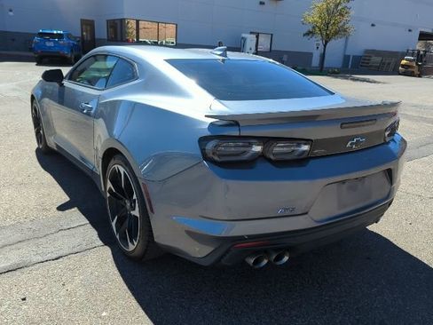 Used 2020 Chevrolet Camaro LT image 4