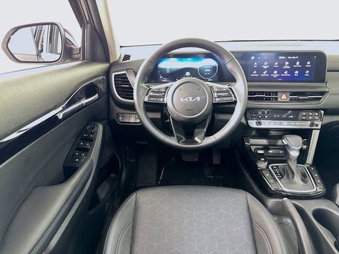 Used 2024 Kia Seltos EX AWD/4WD image 23