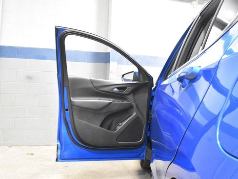 Used 2024 Chevrolet Equinox LT w/ LPO, Floor Liner Package FWD image 9