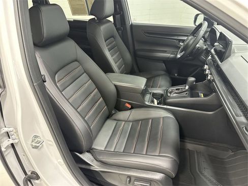 Used 2025 Honda CR-V Sport-L image 30