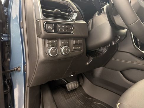 Used 2026 GMC Yukon Elevation w/ Elevation Premium Package AWD/4WD image 51