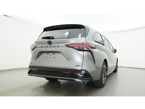 New 2026 Toyota Sienna XSE FWD image 24
