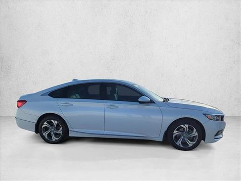 Used 2019 Honda Accord EX image 4