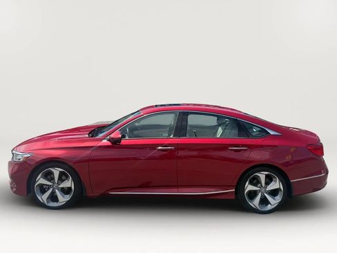 Used 2018 Honda Accord Touring image 4