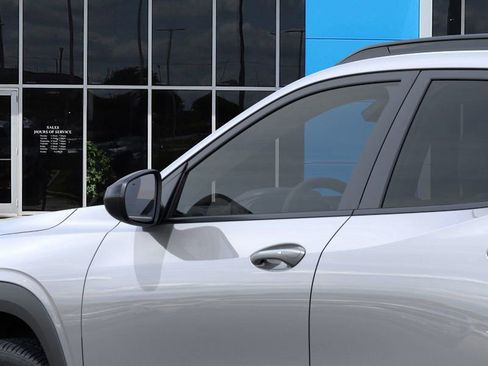 New 2026 Chevrolet Trax RS w/ Driver Confidence Package image 12