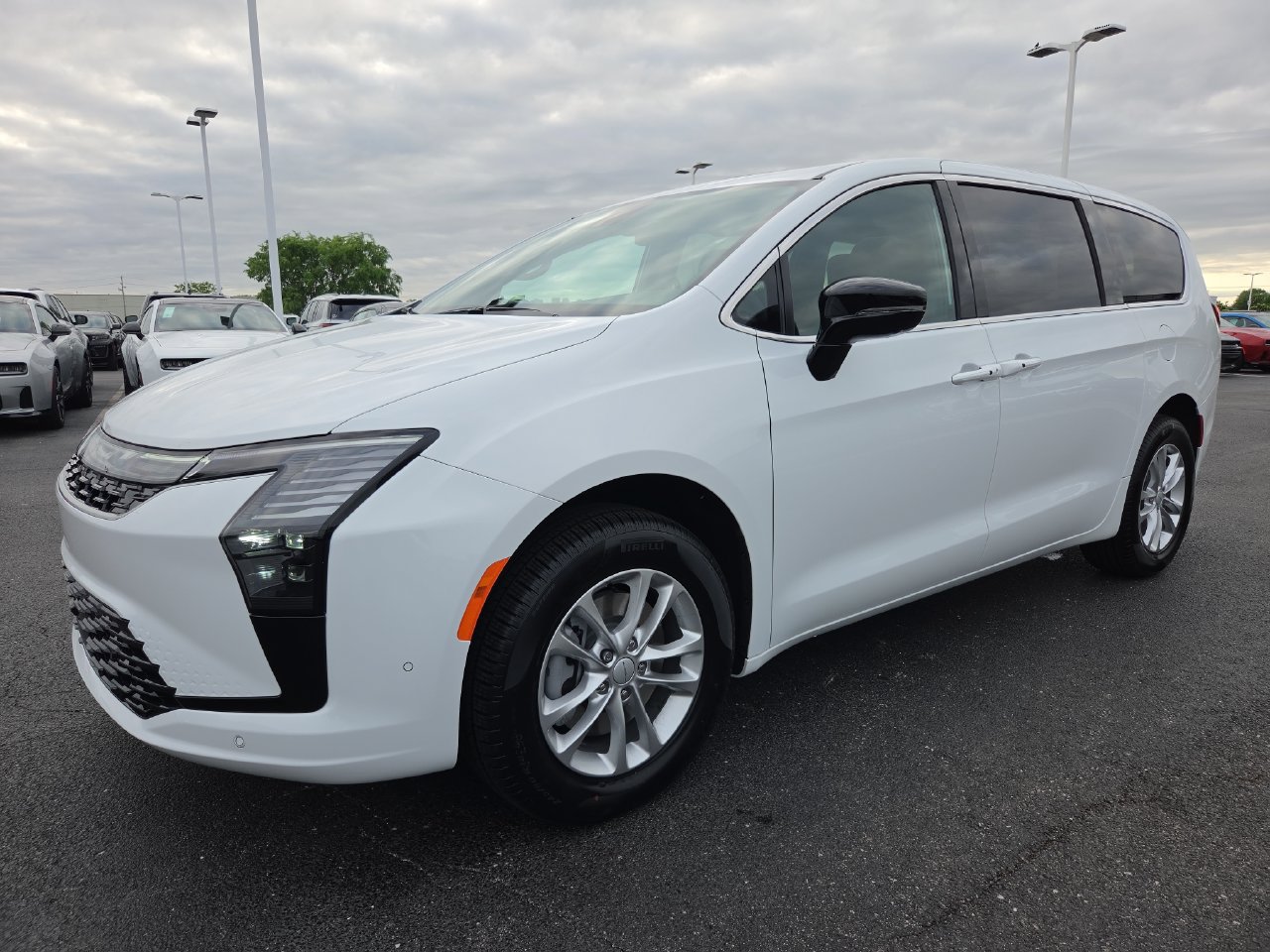 New 2027 Chrysler Pacifica Select w/ Family Tech Group AWD/4WD image 3