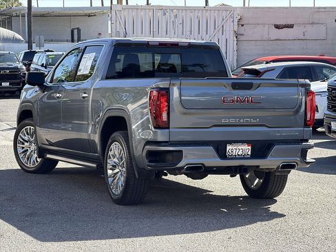 Used 2019 GMC Sierra 1500 Denali w/ Denali Ultimate Package AWD/4WD image 7