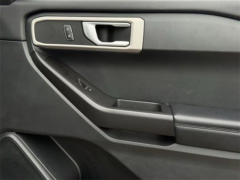 Used 2021 Ford Explorer 2WD w/ Class III Trailer Tow Package image 25