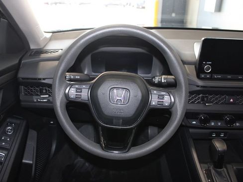 Used 2023 Honda Accord EX image 11