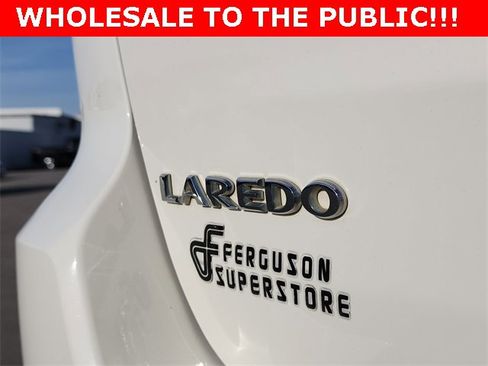 Used 2011 Jeep Grand Cherokee Laredo w/ Trailer Tow Group image 5