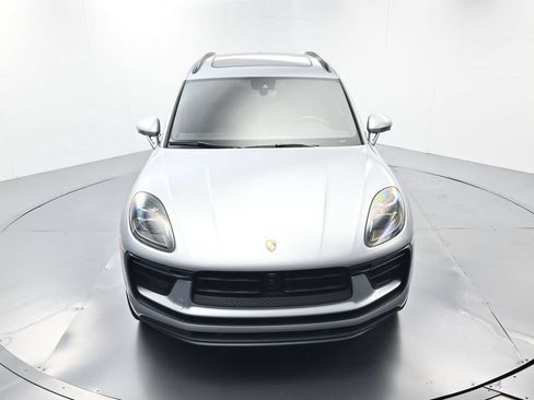 Certified 2026 Porsche Macan AWD/4WD image 43