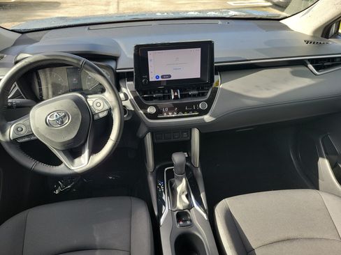 Used 2023 Toyota Corolla Cross LE FWD image 16