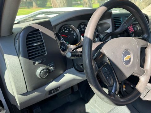 Used 2011 Chevrolet Silverado 3500 W/T w/ Snow Plow Prep Package AWD/4WD image 23