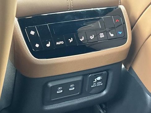 New 2026 INFINITI QX60 Autograph image 22