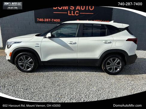 Used 2021 Kia Seltos LX AWD/4WD image 1