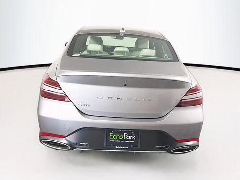 Used 2025 Genesis G70 2.5T RWD image 7